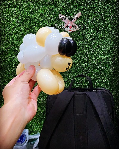 Sheep Balloon Sculpture Thumbnail